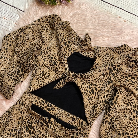 Maeve by Anthropologie Knit Leopard Animal Cut Out Mini Dress sz 0 - Picture 10 of 13